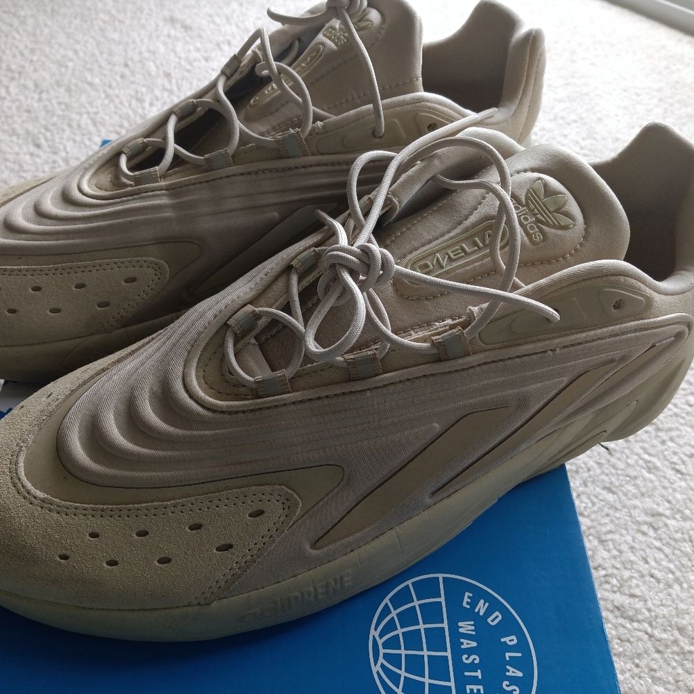 Adidas Ozelia